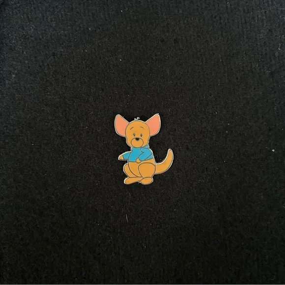 Winnie the Pooh - Roo Pin - Picture 2 of 3